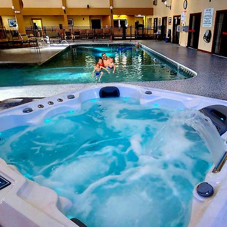 Katahdin Inn & Suites Millinocket Eksteriør bilde