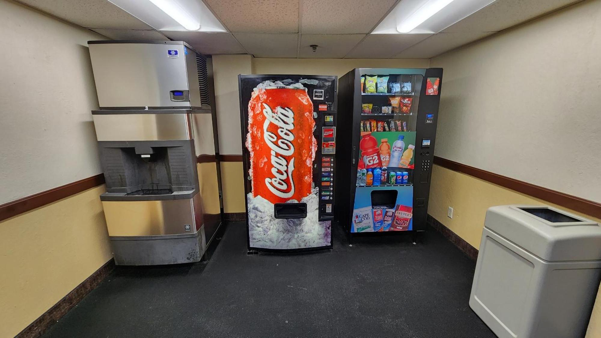 Katahdin Inn & Suites Millinocket Eksteriør bilde
