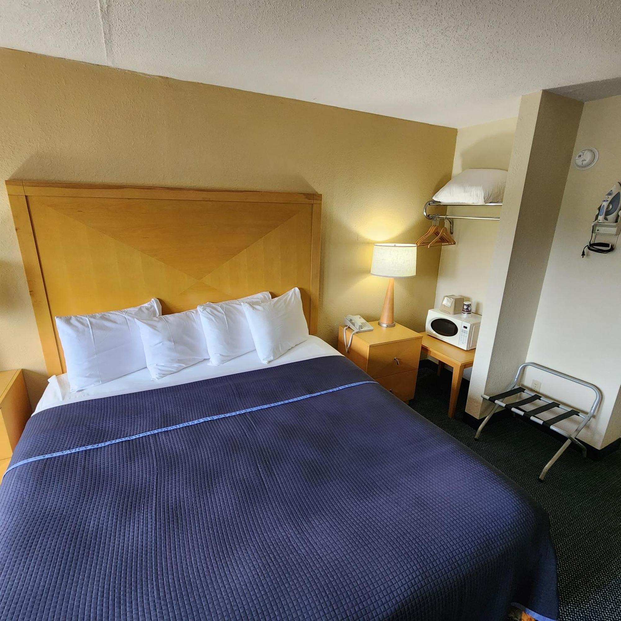 Katahdin Inn & Suites Millinocket Eksteriør bilde