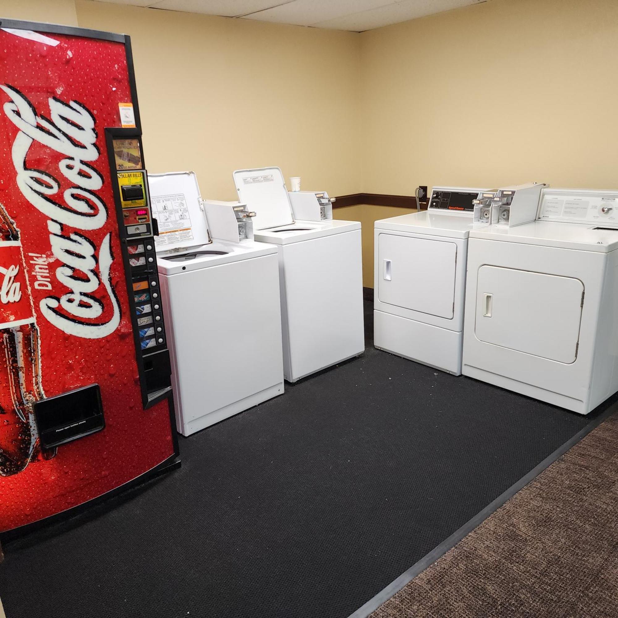Katahdin Inn & Suites Millinocket Eksteriør bilde