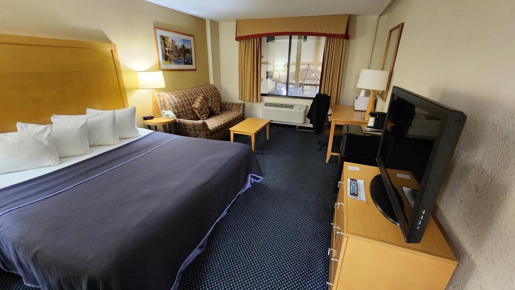 Katahdin Inn & Suites Millinocket Eksteriør bilde