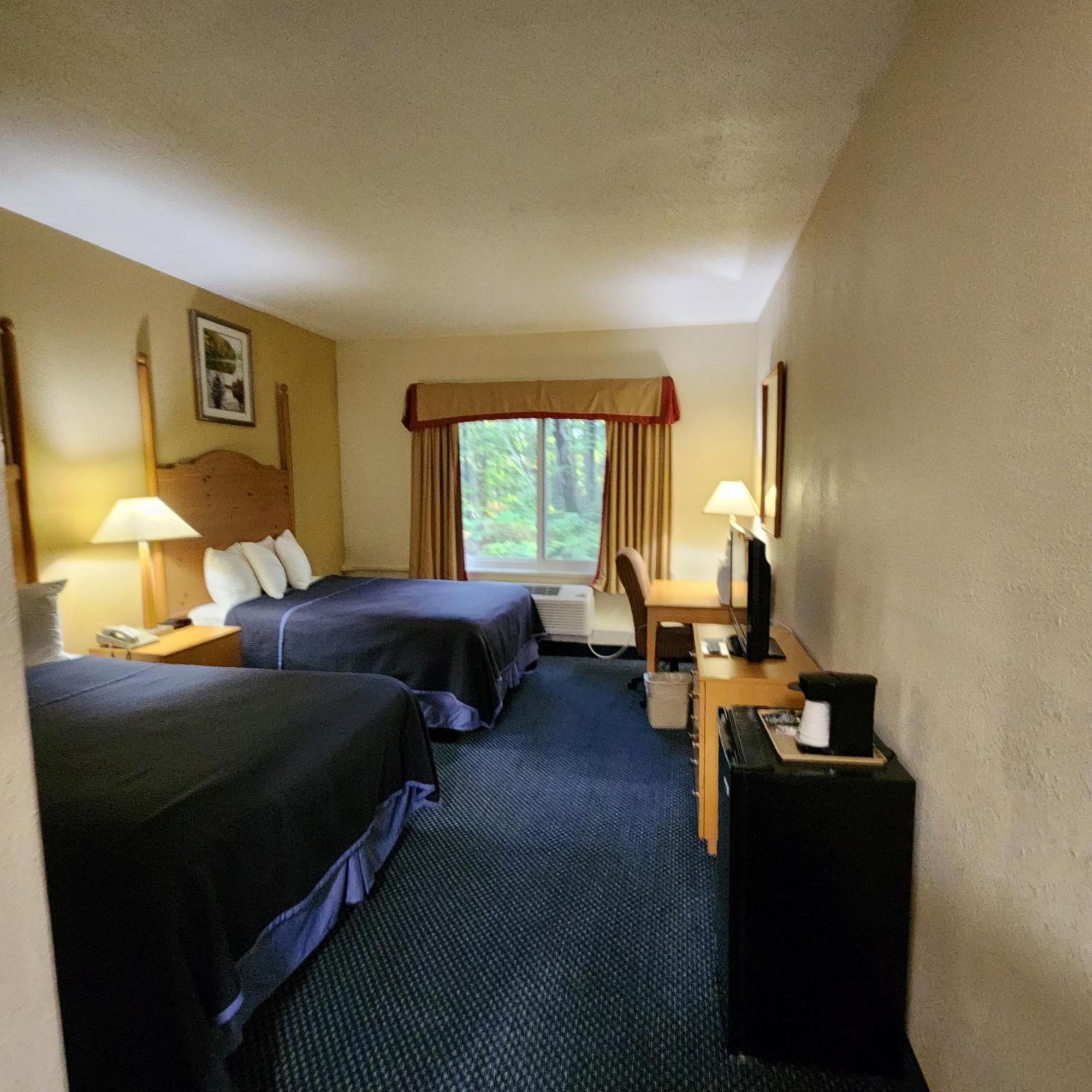 Katahdin Inn & Suites Millinocket Eksteriør bilde