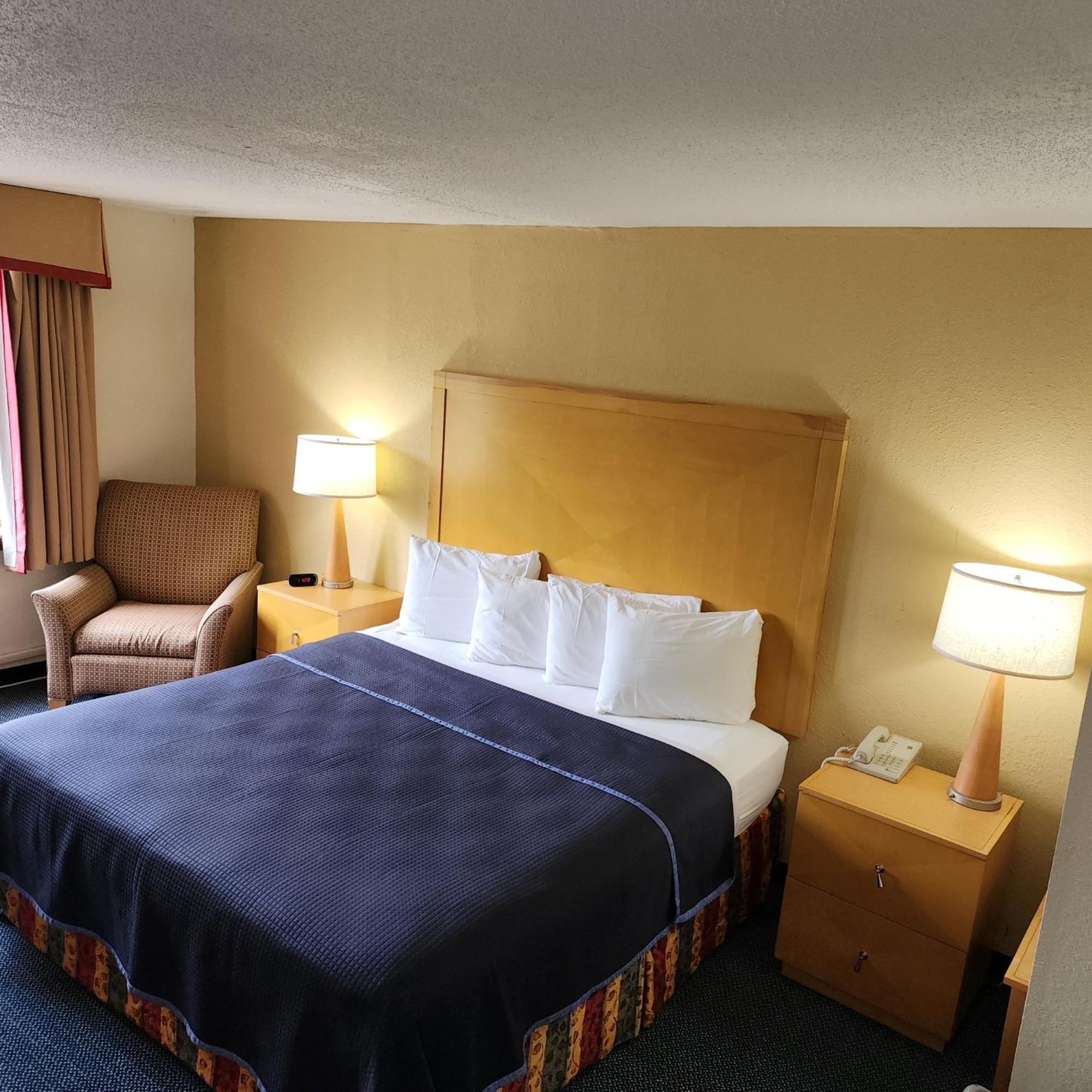 Katahdin Inn & Suites Millinocket Eksteriør bilde
