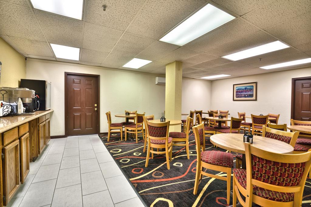 Katahdin Inn & Suites Millinocket Eksteriør bilde