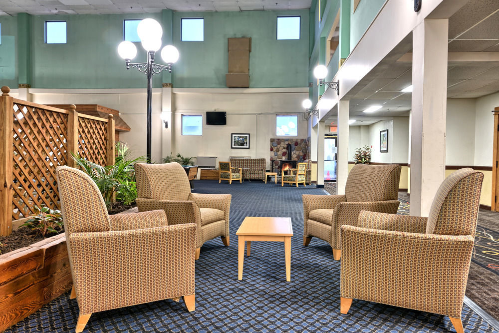 Katahdin Inn & Suites Millinocket Eksteriør bilde