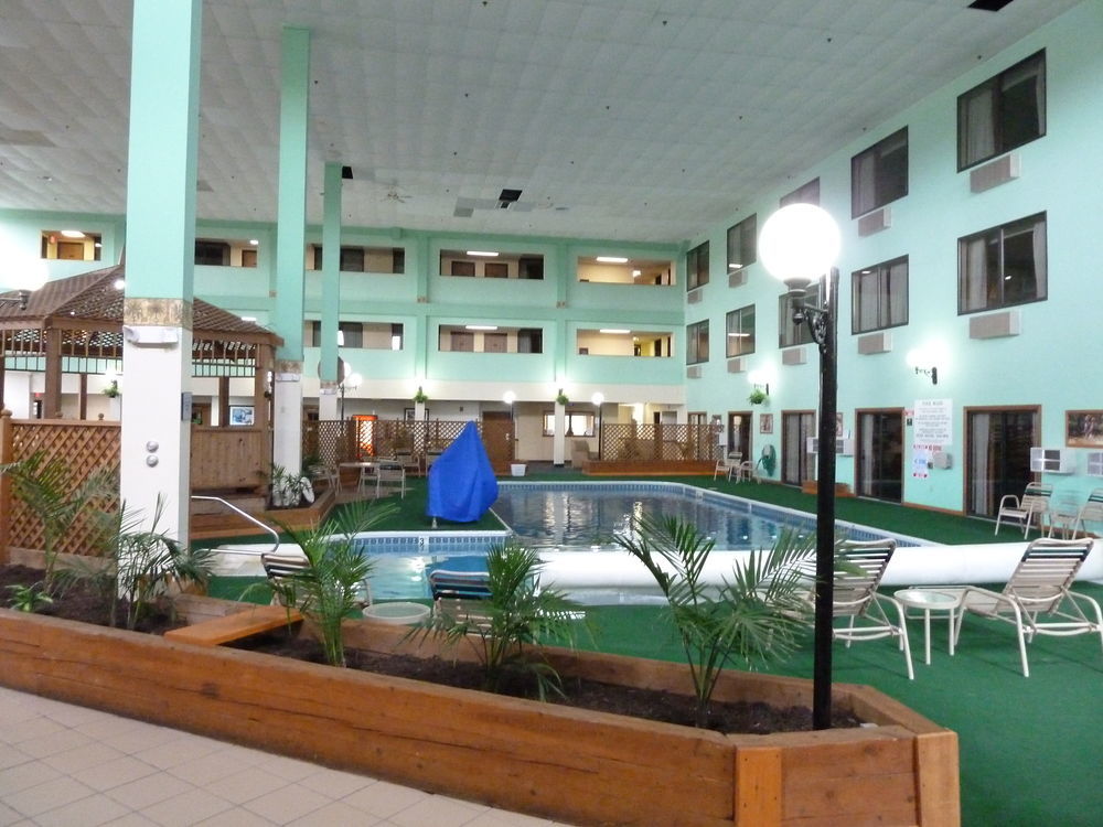 Katahdin Inn & Suites Millinocket Eksteriør bilde