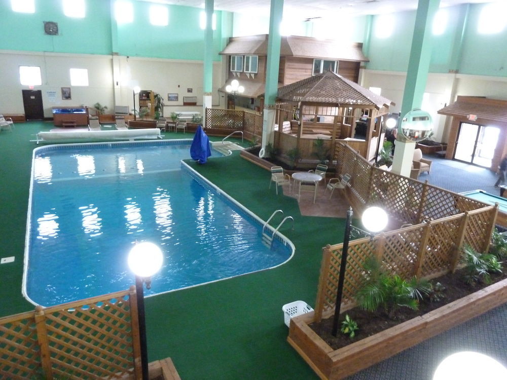 Katahdin Inn & Suites Millinocket Eksteriør bilde